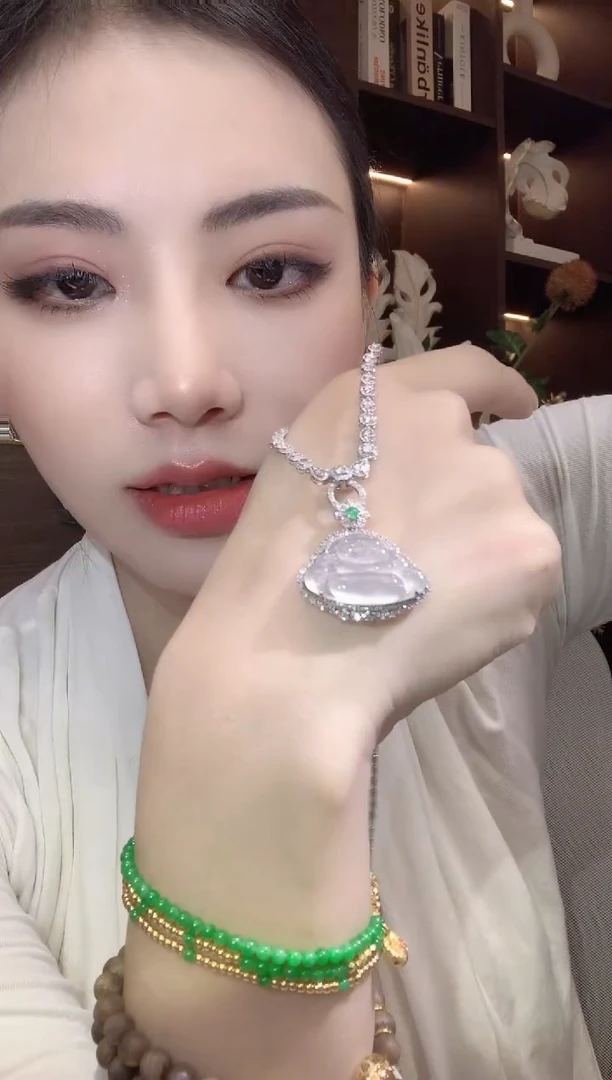 吊坠(不含链)18K金镶嵌翡翠C24