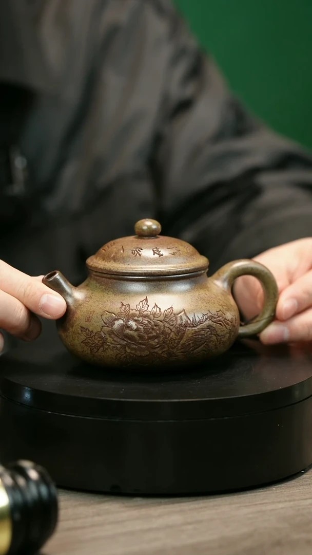 茶壶紫砂小**鹿H2467李琴段泥牡丹容天