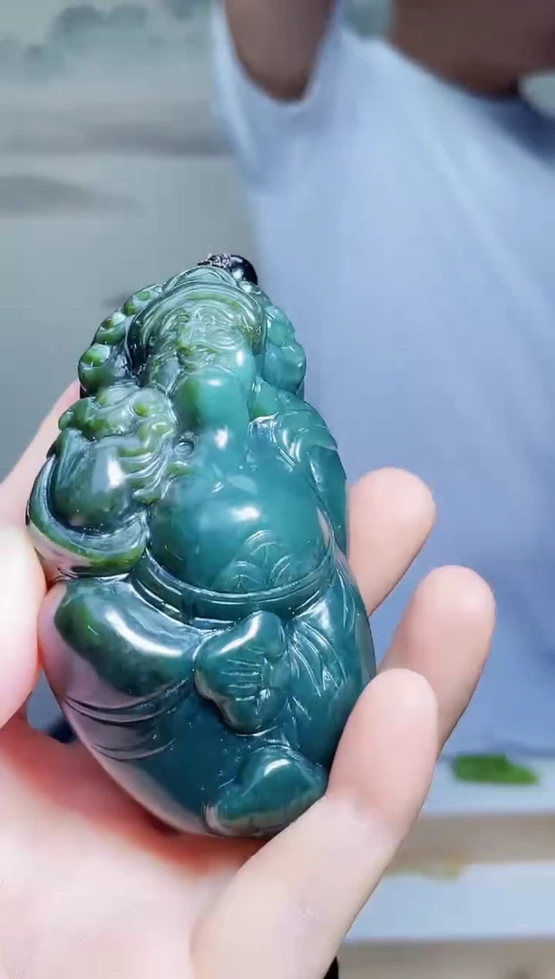 和田玉未镶嵌颈饰1