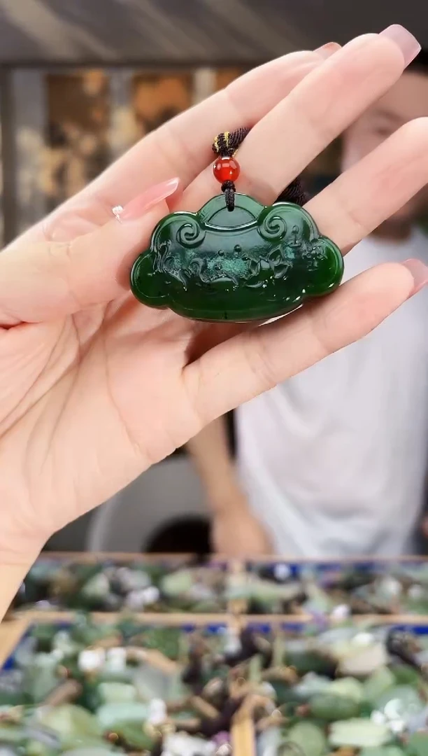 和田玉未镶嵌挂件拍一发一