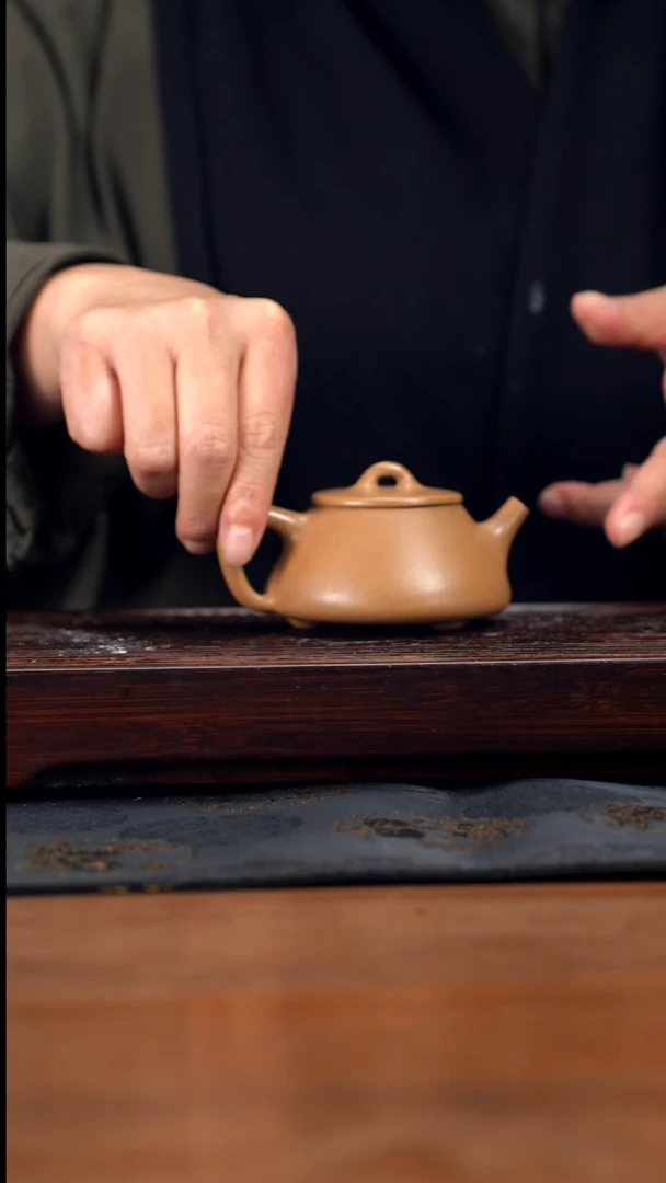 【闪购商品】紫砂茶壶130cc黄龙山原矿段泥石瓢31