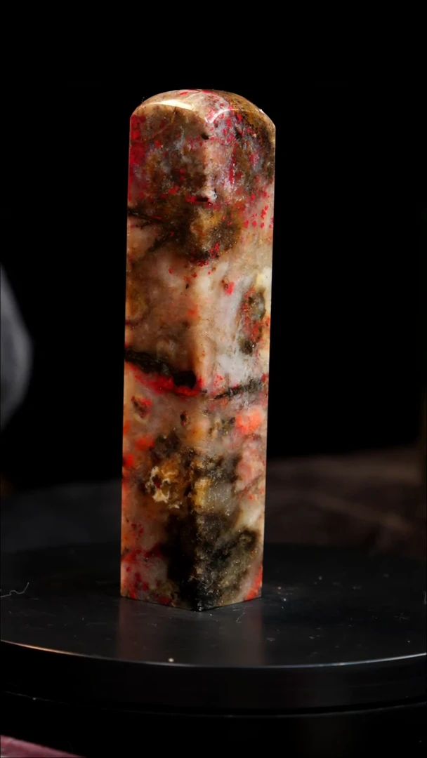 鸡血石刘关张鸡血石