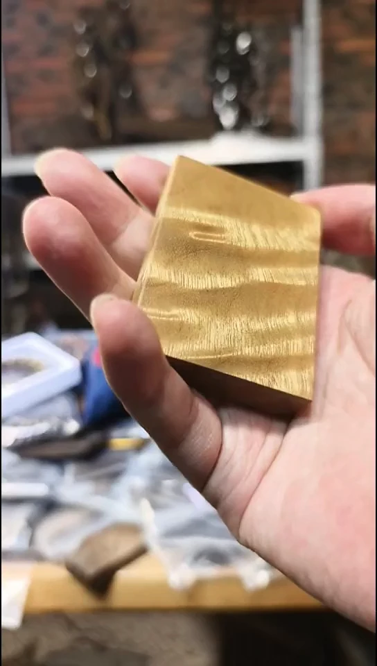 金丝楠无事牌手把件