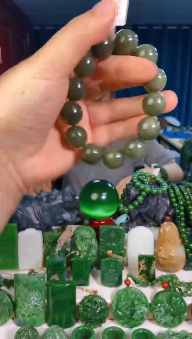 和田玉未镶嵌挂件1