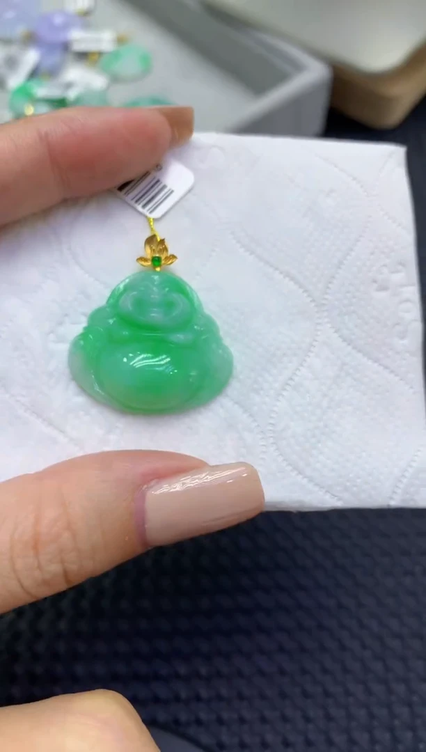 颈饰18K金镶嵌翡翠天然缅甸翡翠A货