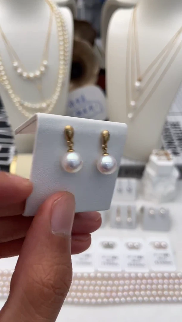 18K金镶嵌耳饰海水珍珠小金豆