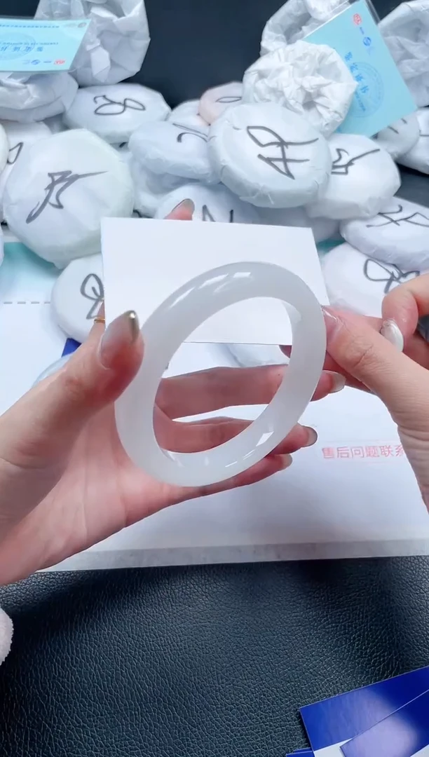 【闪购商品】石英质玉手镯未镶嵌 11J127-63