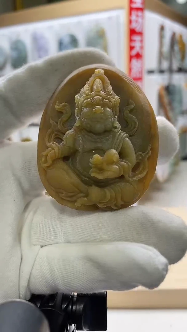 未镶嵌定制翡翠麟****?翡翠A货2025/11/26