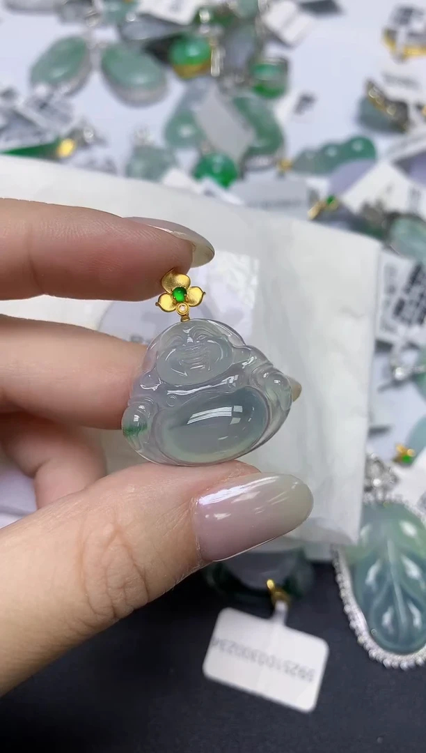 颈饰18K金镶嵌翡翠天然缅甸翡翠A货百元以上9元证书费自理