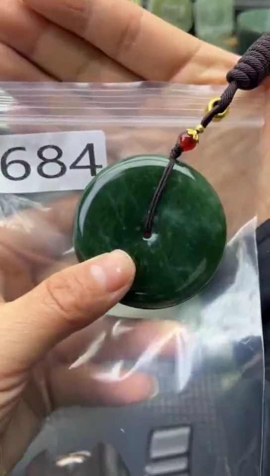 未镶嵌和田玉珠宝半成品扣子