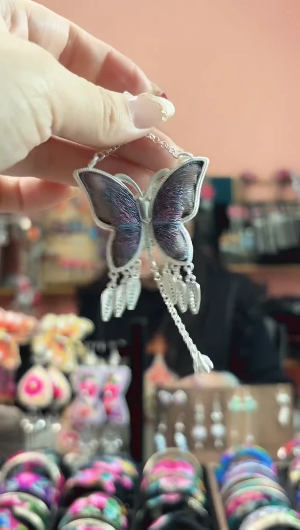 织绣?**?艺枝独绣手工饰品200