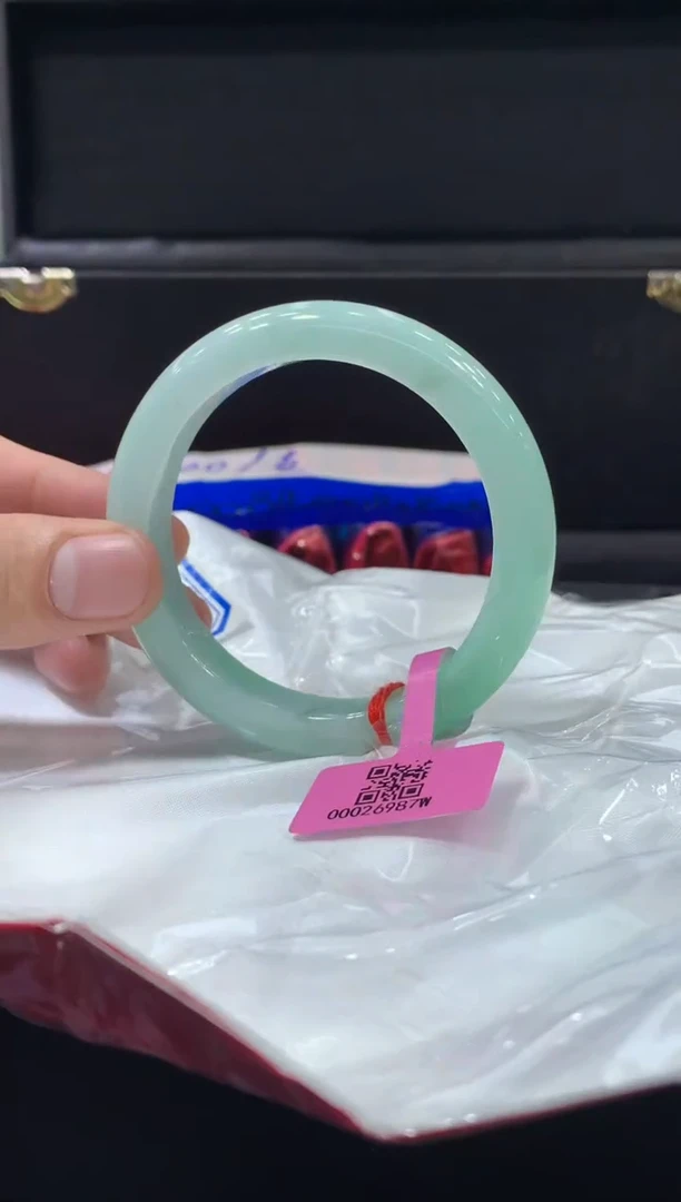 未镶嵌手镯翡翠翡翠手镯