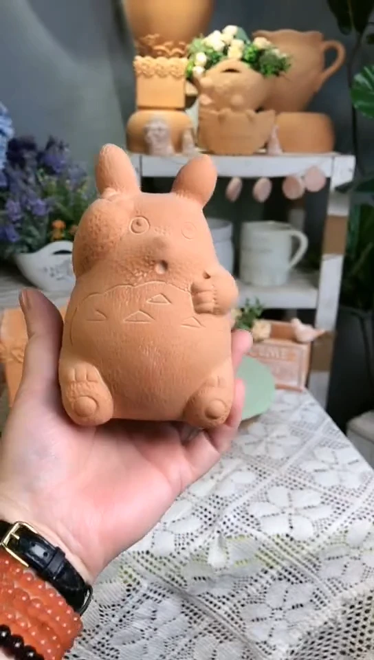 【闪购商品】红陶龙猫摆件 二哥【1个】