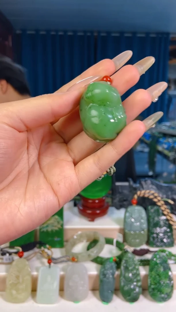 和田玉未镶嵌挂件1