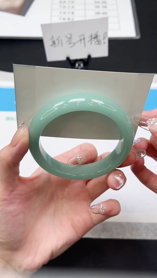 未镶嵌手镯石英质玉150-60.2