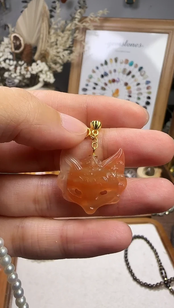 天然辰砂彩宝水晶