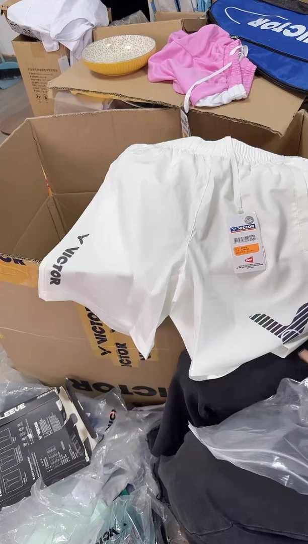 69号 微瑕正品  短裤S码