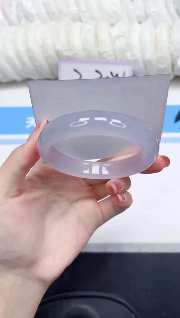 未镶嵌手镯石英质玉152-60-仪式感