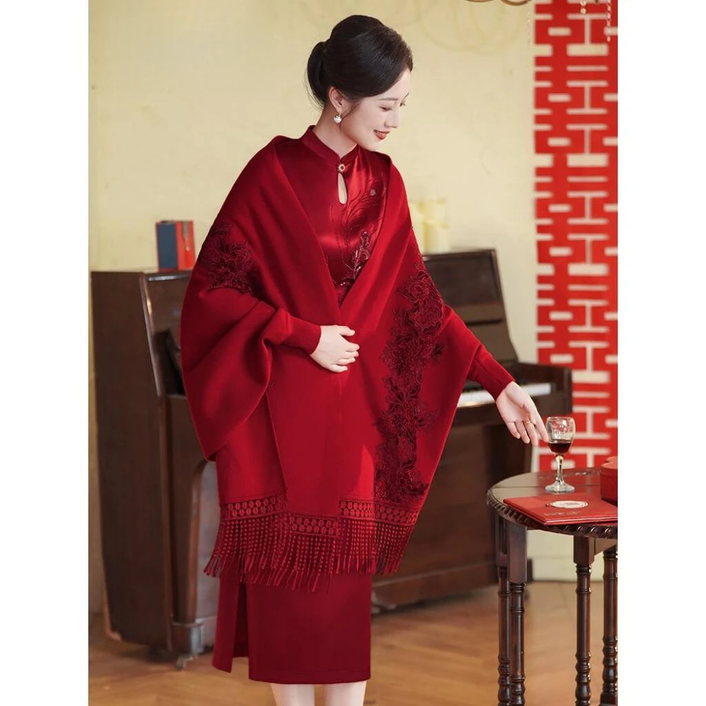 高端秋披肩喜婆婆配旗袍专用外搭新款婚宴妈妈高端绣花外套斗篷