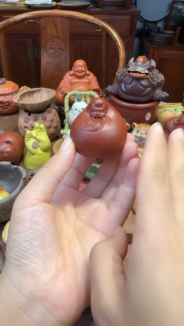 紫砂茶宠朱泥小寿星