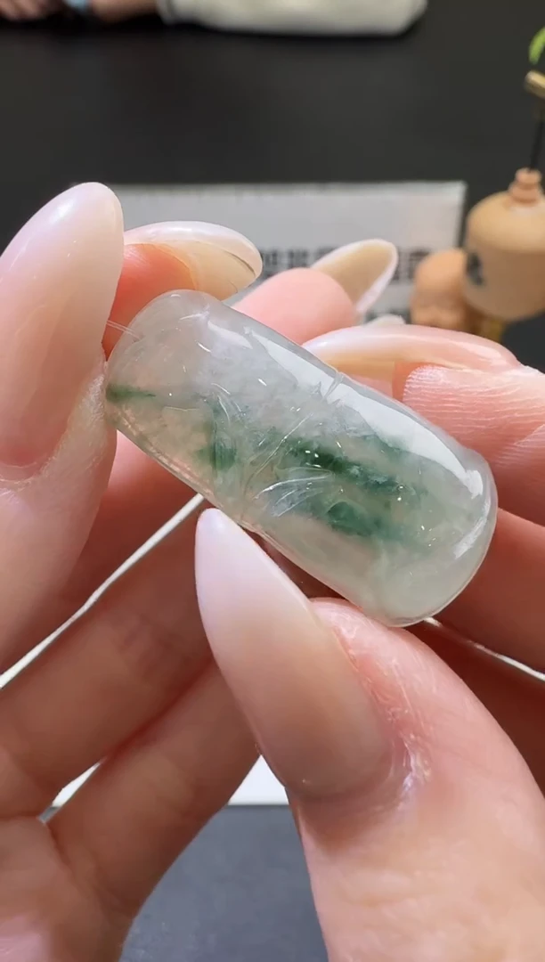 【闪购商品】翡翠颈饰未镶嵌00056653