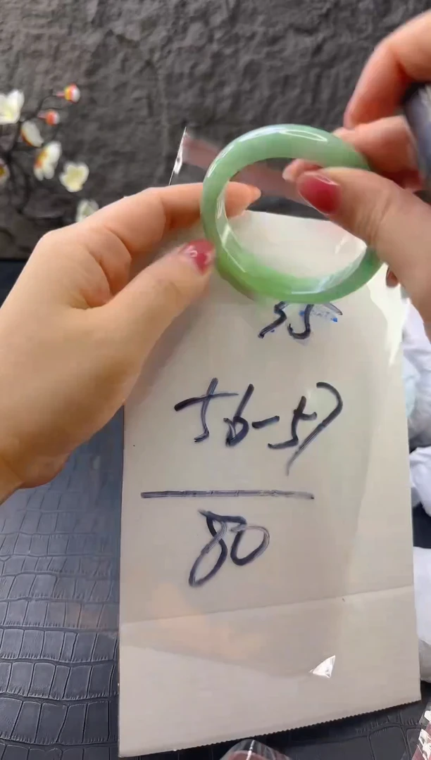 (按圈口价格加购）手镯