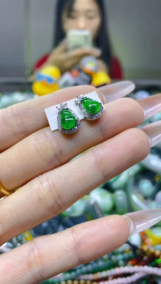 翡翠未镶嵌颈饰/C/翡翠A货一图一物