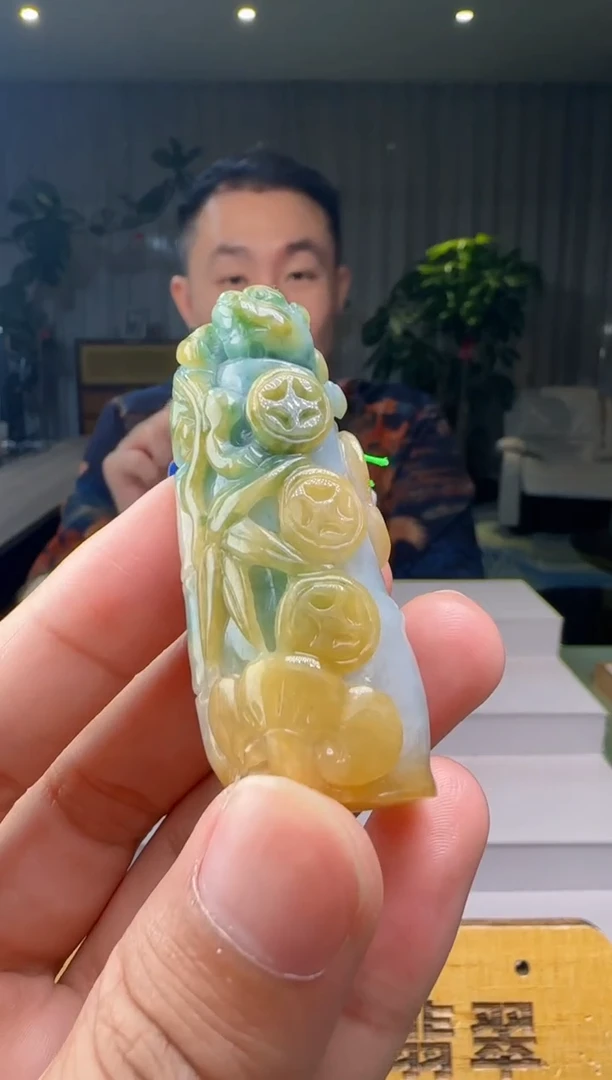 翡翠未镶嵌颈饰XM@@60B7J17538