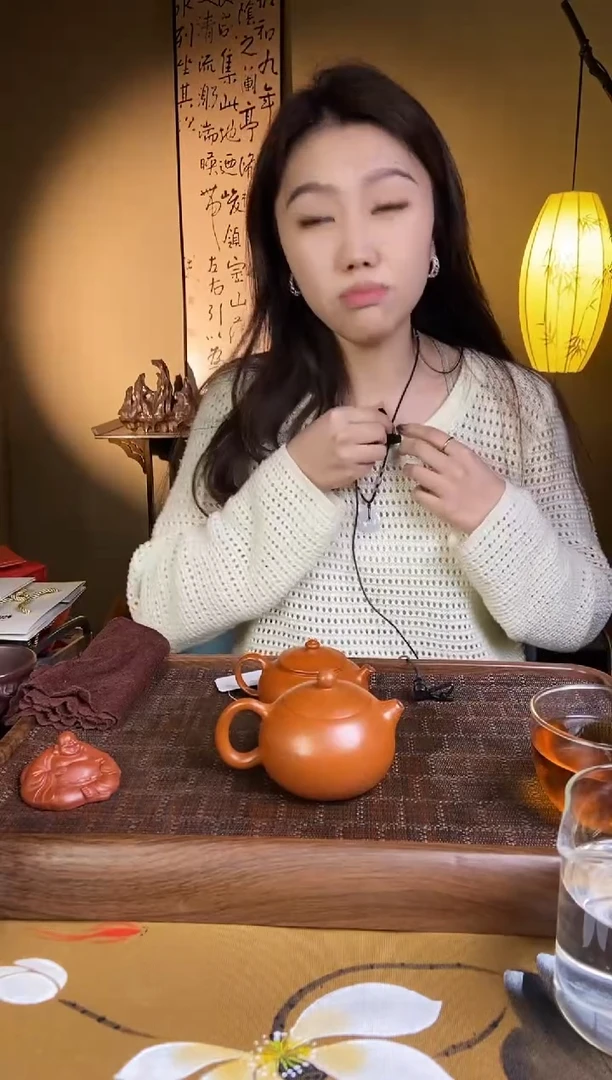 【闪购商品】紫砂茶壶光器卡盖西施 红降坡泥 徐方梅
