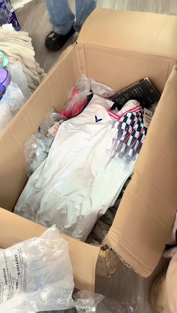 威克多正品微瑕     无袖2xl 41