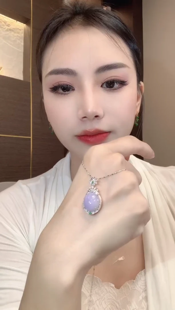 吊坠(不含链)18K金镶嵌翡翠A17 紫货有一定色差