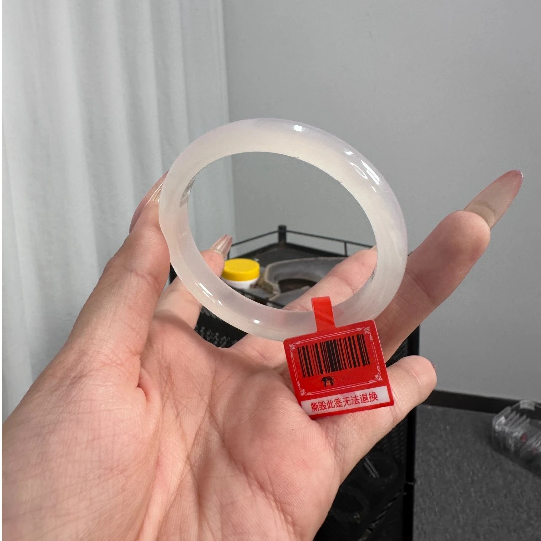 玉髓手镯白月光正圈特价品，需包容玉质内部结构多样性一只发