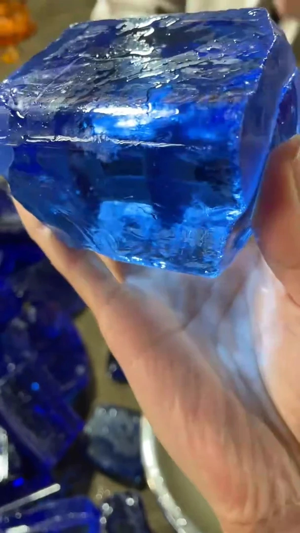 新疆五彩石原石摆件