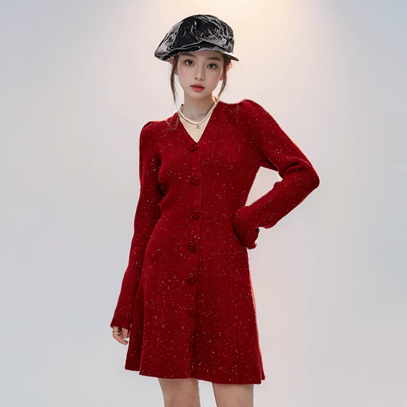 法式v领修身红色针织连衣裙女2024年冬季新款亮闪圣诞穿搭打底裙