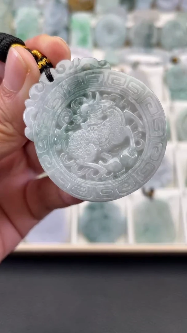 颈饰未镶嵌翡翠天然缅甸翡翠A货75