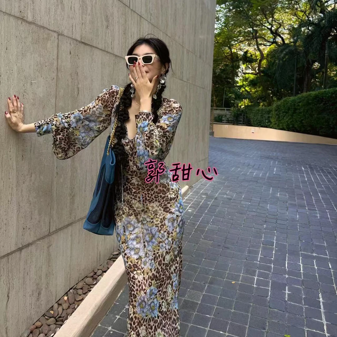 【绿野仙踪】新款时尚豹纹印花显瘦气质女神长袖法式裙012101