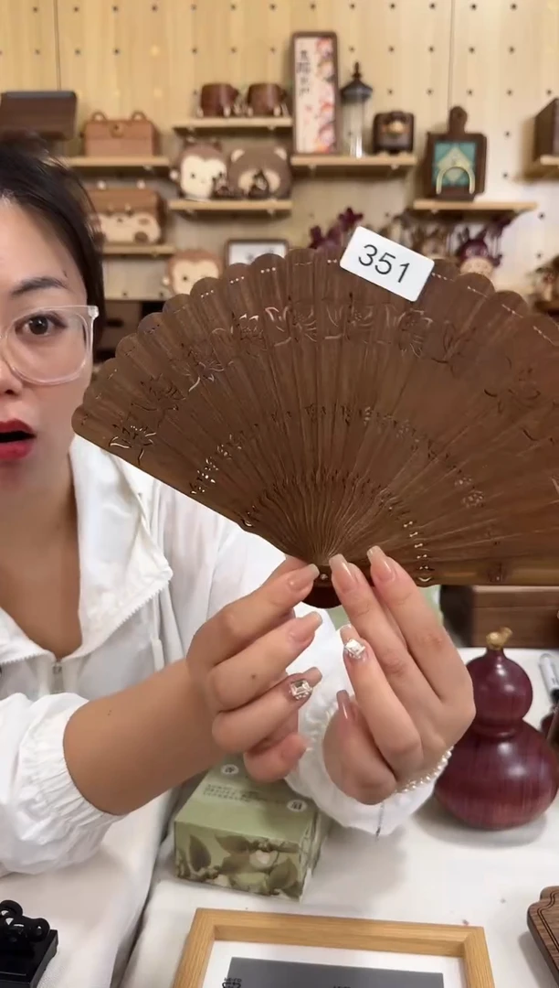 木351号绿檀苏扇