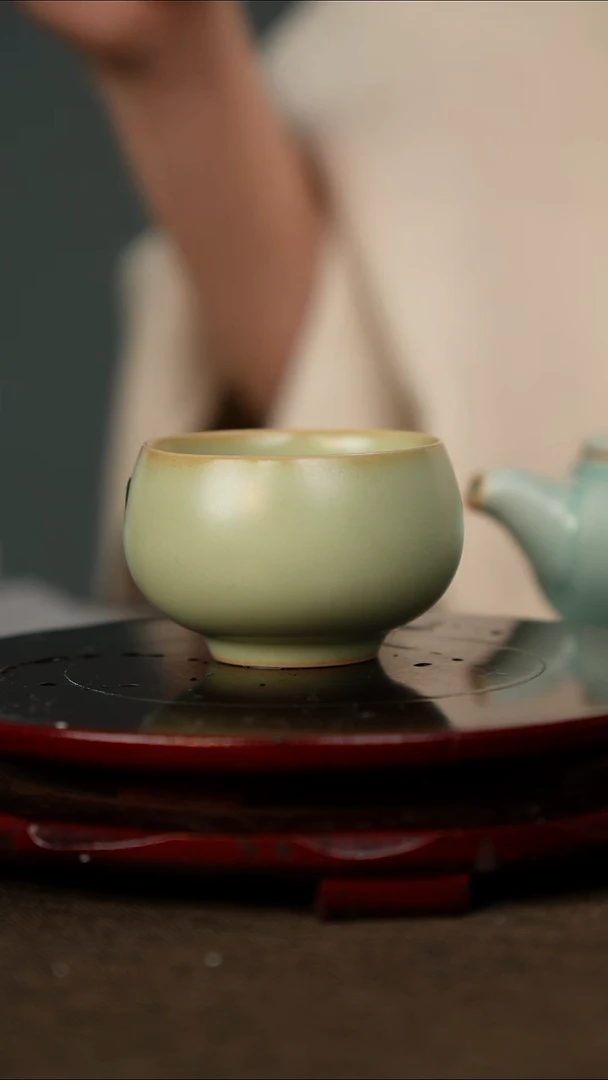 全品 粉青 禅定杯 带底款