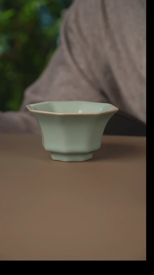 不开片八方杯微暇