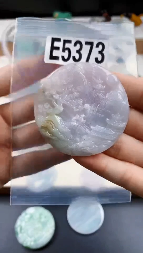 颈饰未镶嵌翡翠天然翡翠吊坠挂件