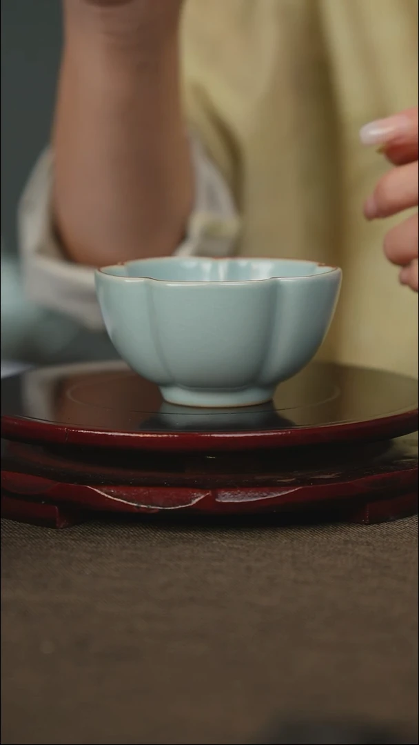 微微瑕 五瓣梅花杯 无底款
