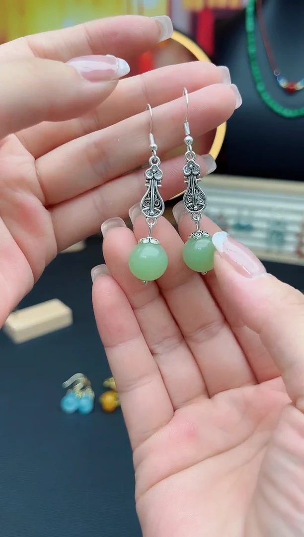 东陵石银S925镶嵌耳饰211000