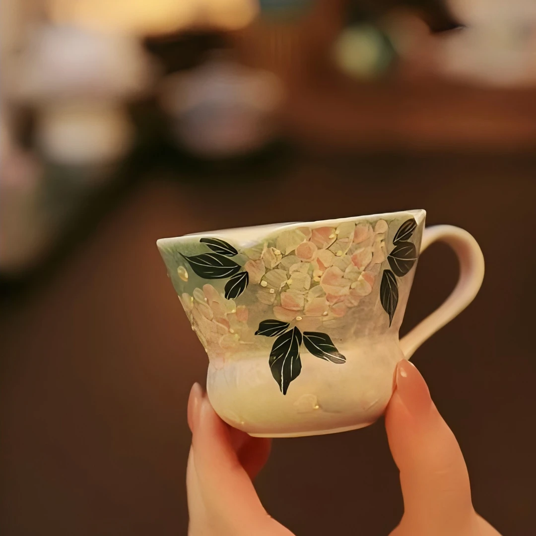 无尽夏绣球花手绘釉下彩女士精致文艺高颜值陶瓷茶具提把杯