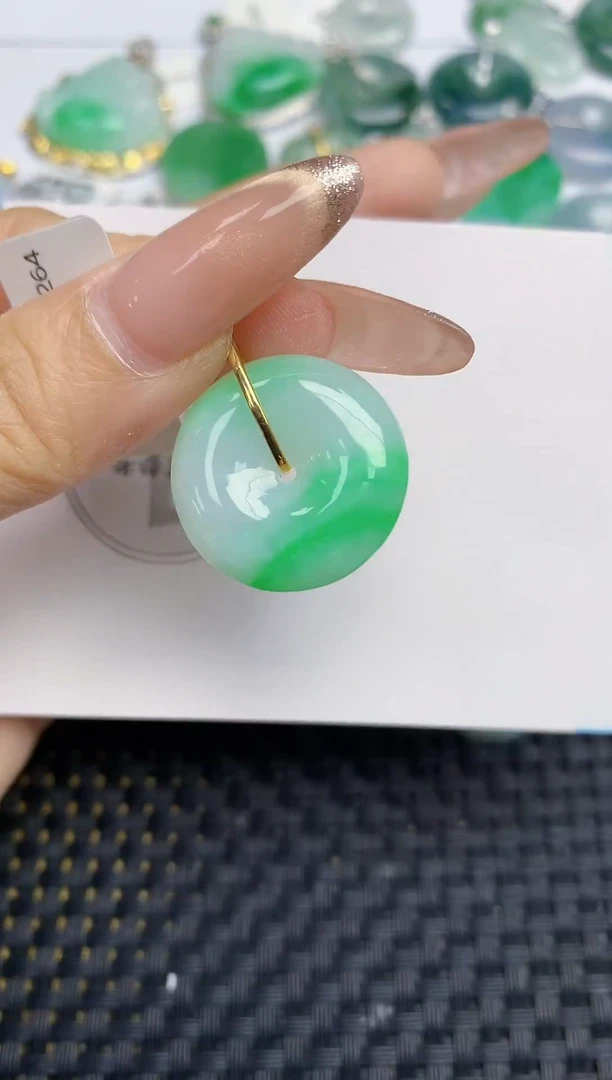 颈饰18K金镶嵌翡翠天然缅甸A货翡翠百元以上9元证书费自理