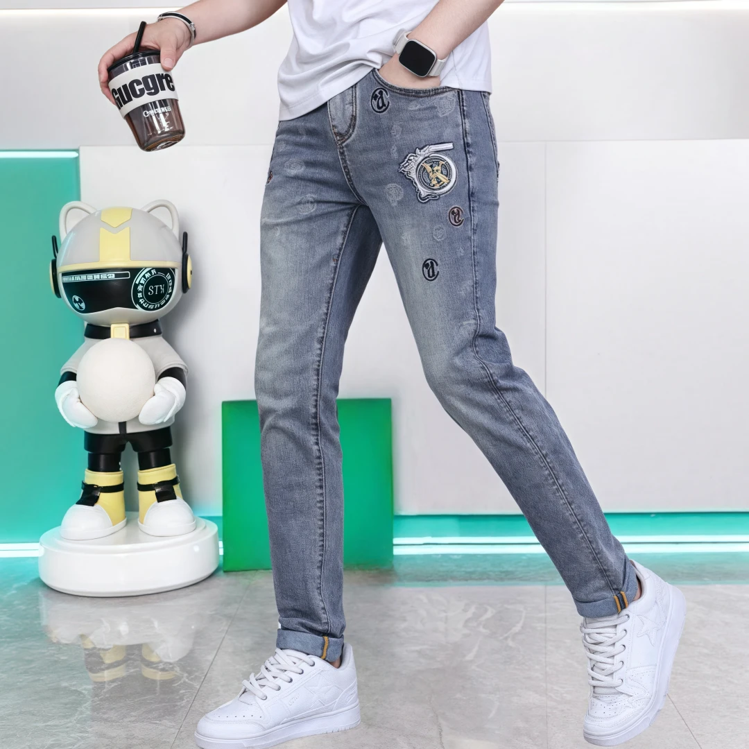 阿伟家春夏季新款男士2025烫钻牛仔裤青年百搭韩版修身弹力牛仔裤