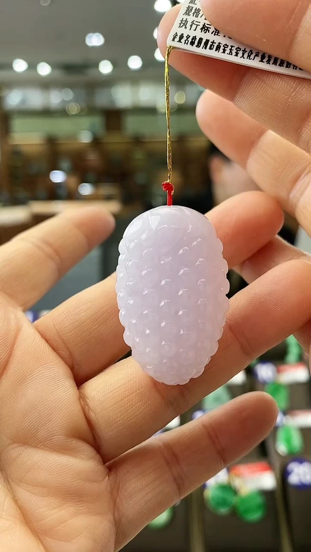 【闪购商品】翡翠颈饰未镶嵌玉米