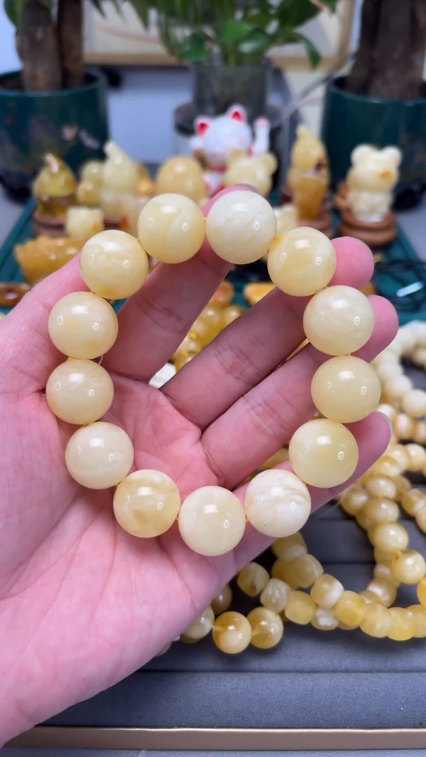 手串琥珀未镶嵌p16白花蜡微微瑕手串 45.23克 18mm