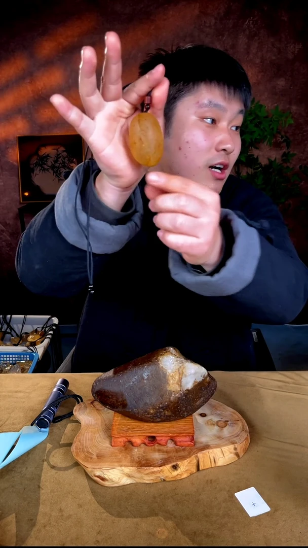 水晶摆件未镶嵌160