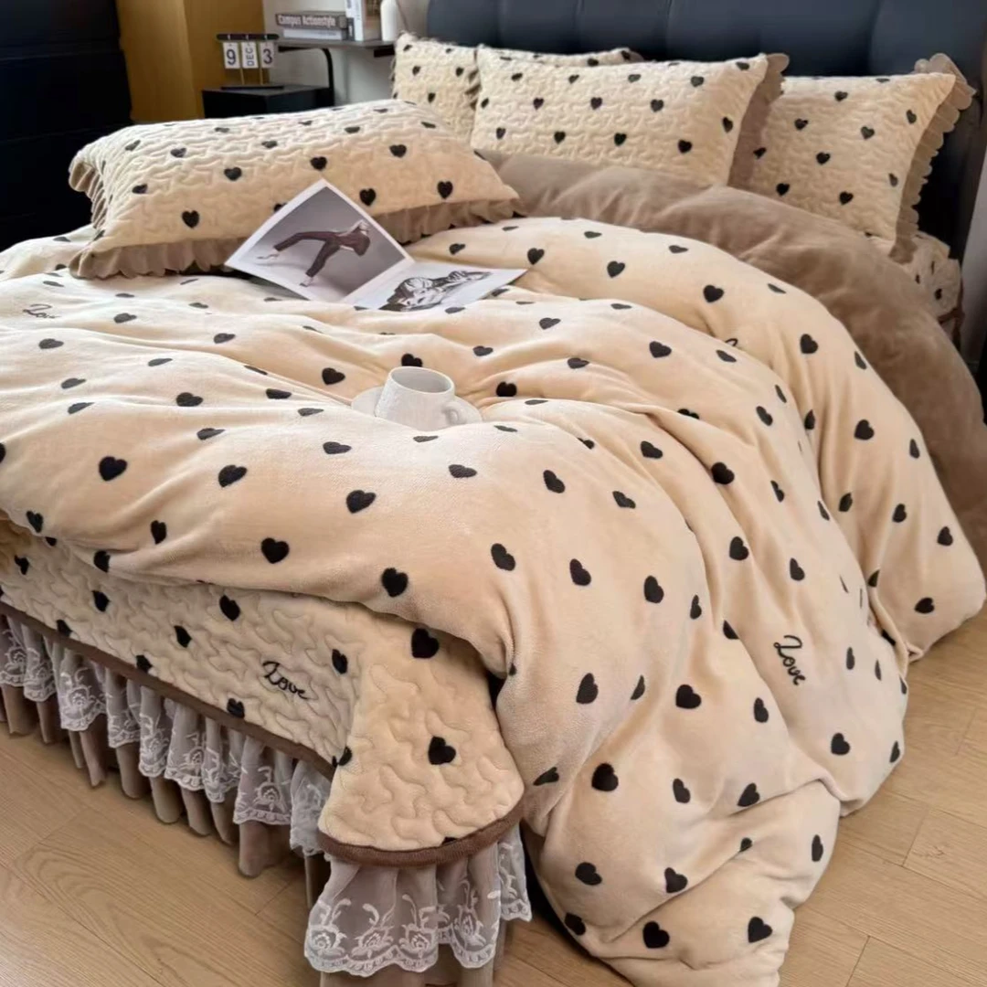 冬季牛奶绒床盖四件套保暖双面绒被套加厚夹棉蕾丝花边床盖三件套