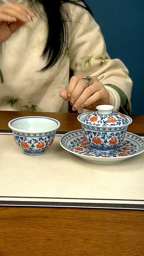 【闪购商品】釉里红缠枝莲三件套----大压